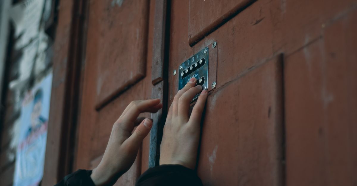 Choosing the Right Locks for a NYC Storefront or Office — Kingsbridge Locksmith