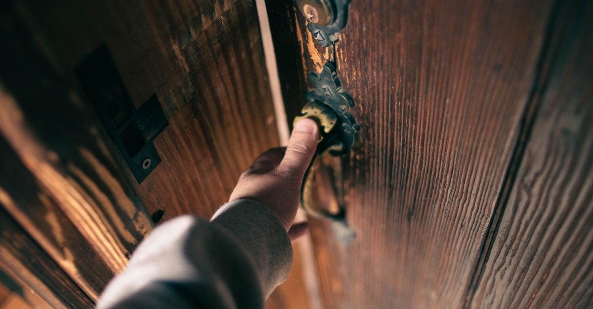 How Much Should an Emergency Locksmith Cost Near You? — Kingsbridge Locksmith