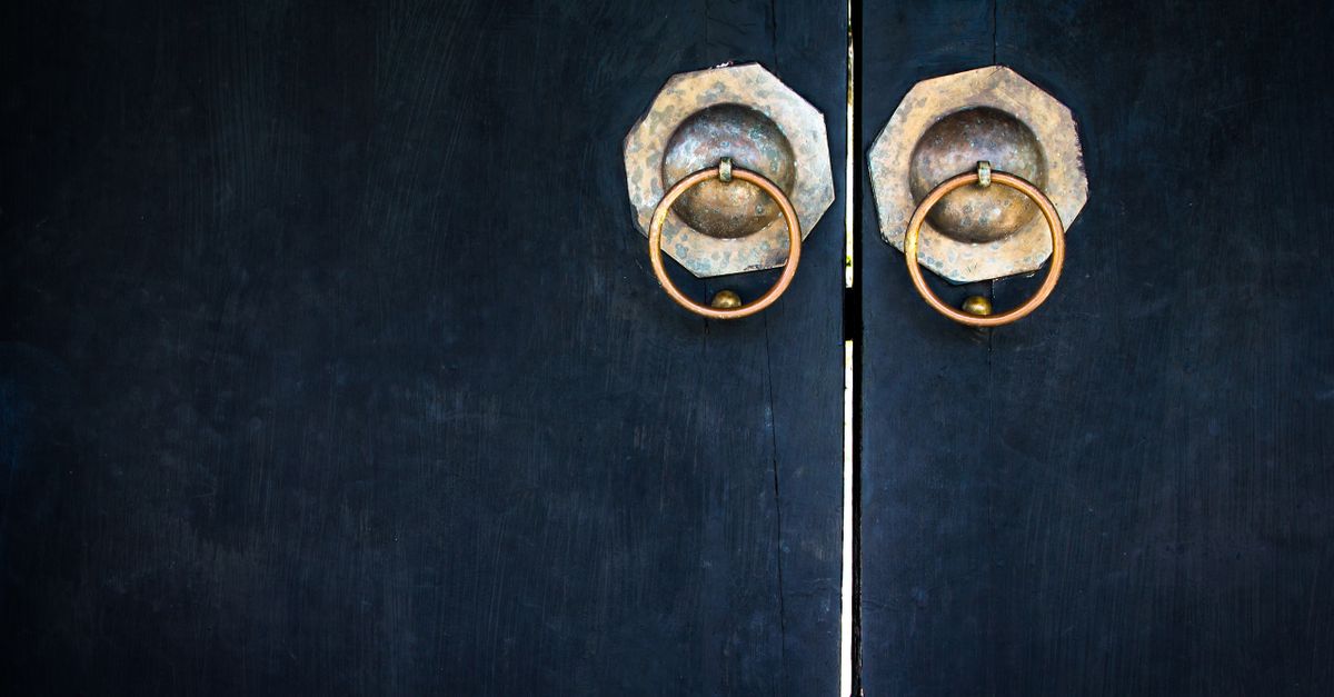 Door Knob Lock Installation — Kingsbridge Locksmith