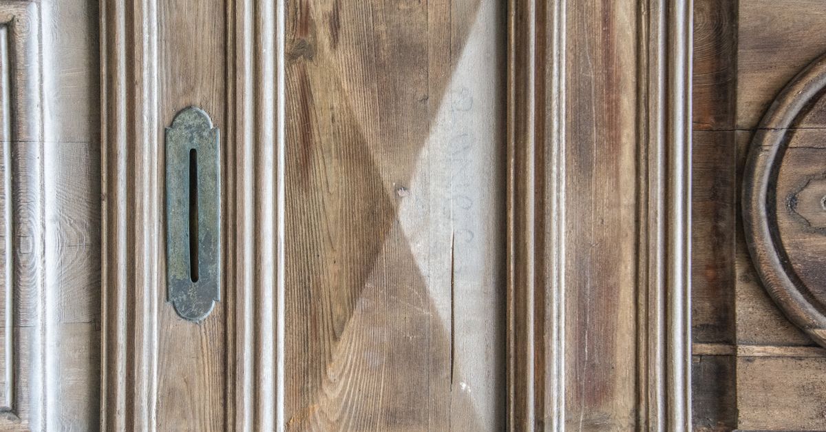 lock cylinder close up — Kingsbridge Locksmith