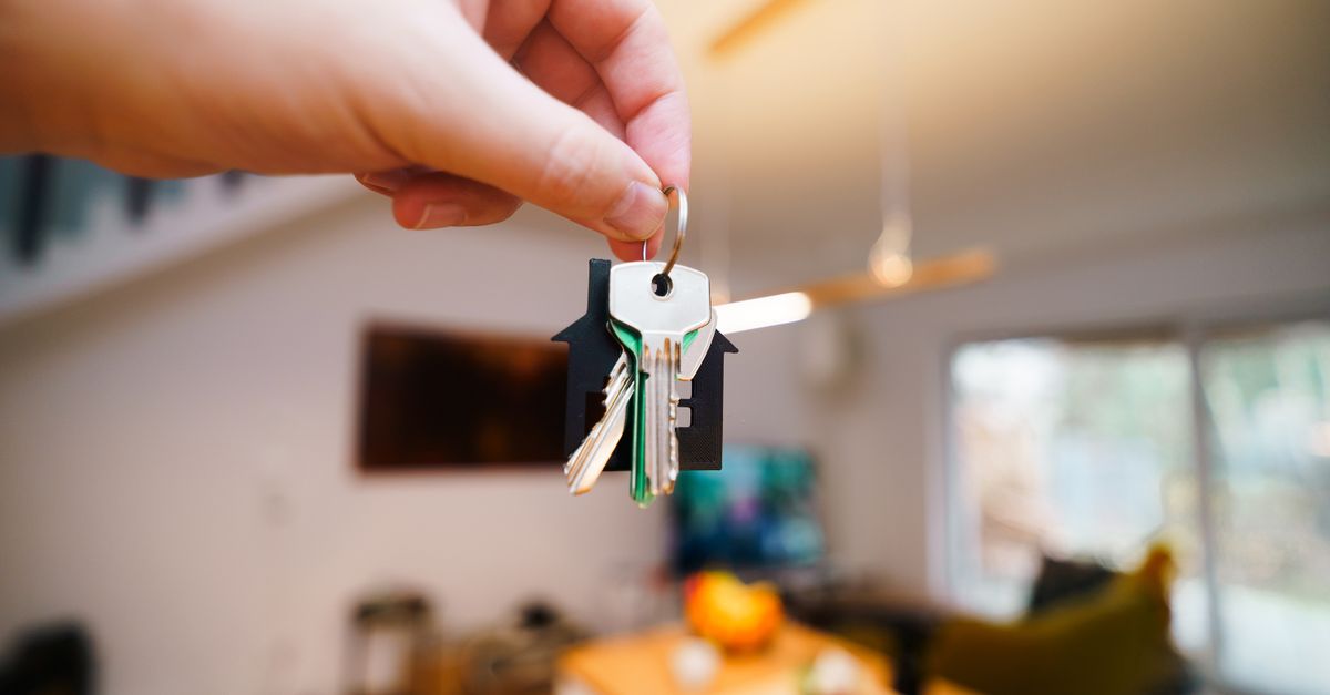 car key cutting machine — Kingsbridge Locksmith