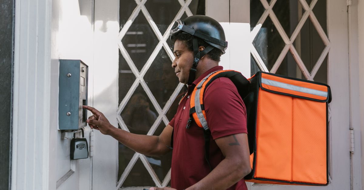 locksmith service technician — Kingsbridge Locksmith