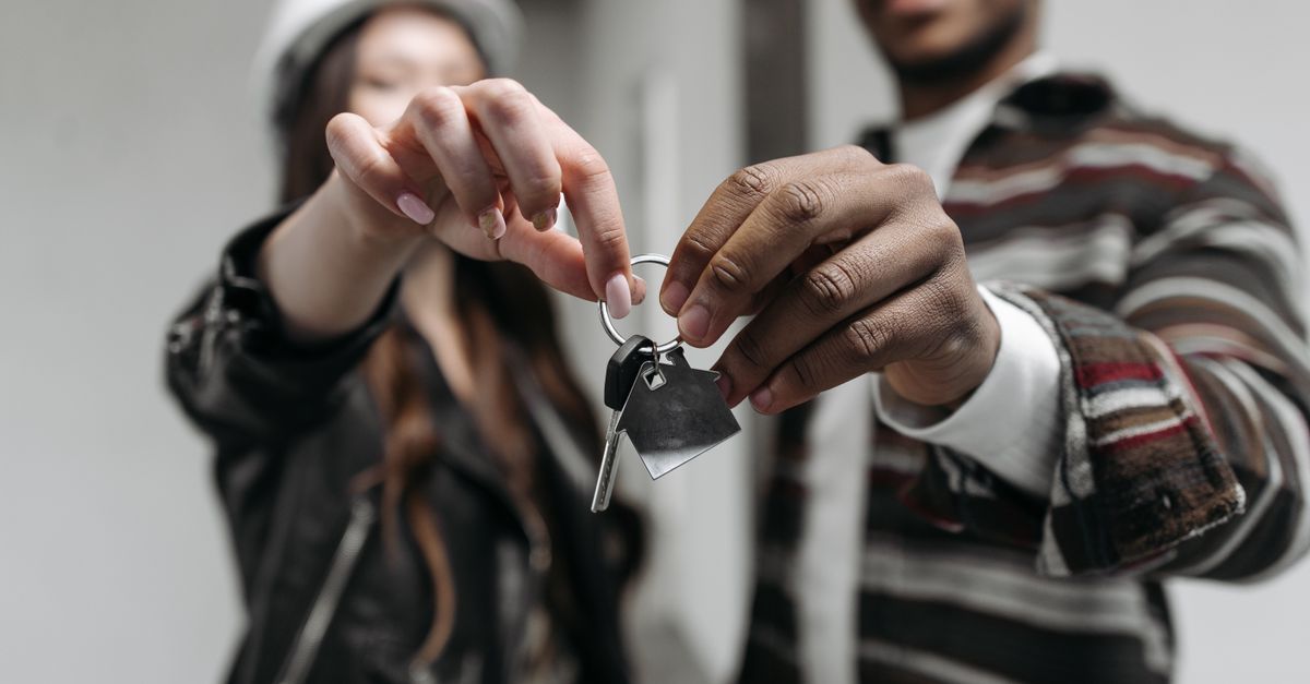front door lock key — Kingsbridge Locksmith
